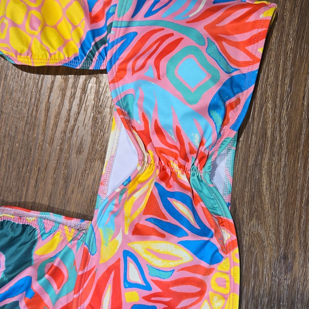 5 For $50🔥 NWT WATERCOLOR BY KENNY FLOWERS Tropical Cap Sleeve Bikini Swim Top - Picture 4 of 9